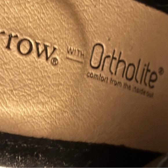 Croft & Barrow Black Strappy Heels - Picture 6 of 10